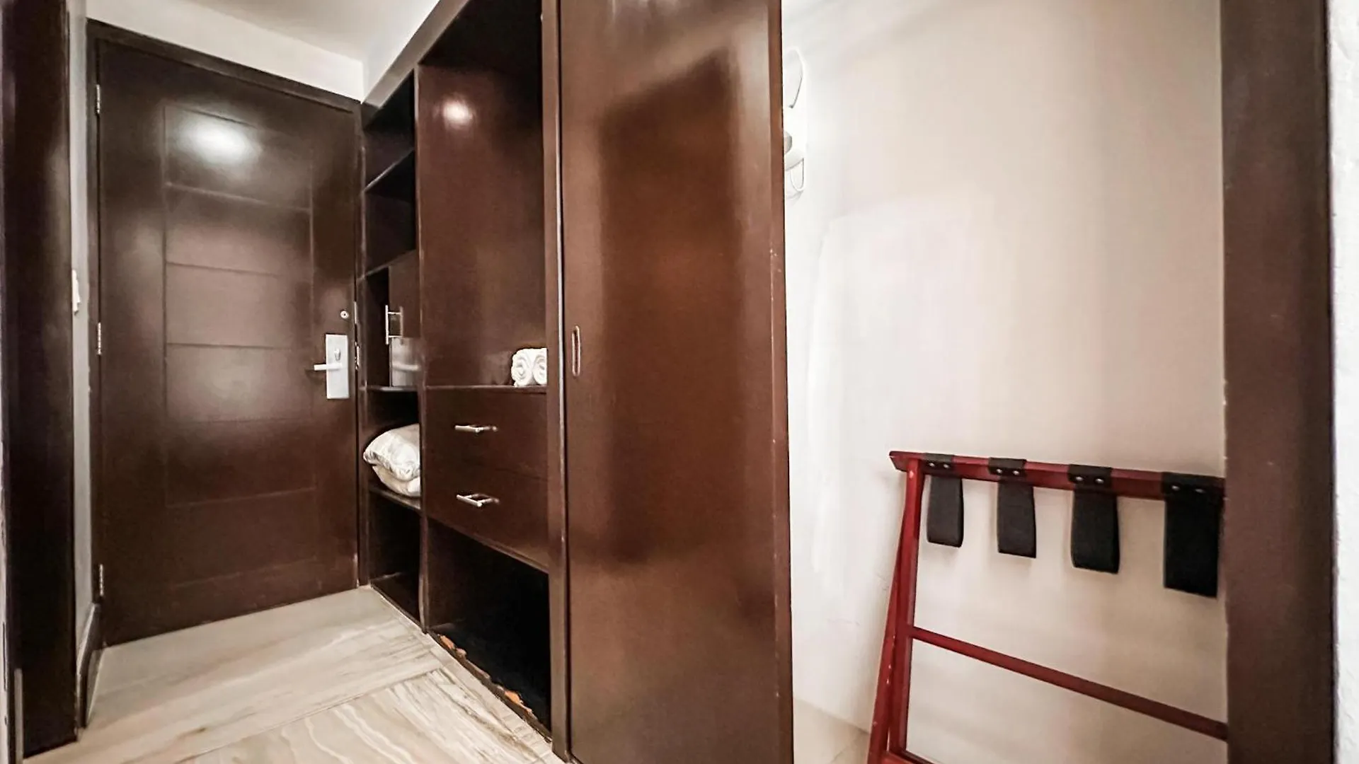 Atb33 Amazing With Enormous Terrace & Privatepool Apartment Playa del Carmen 0*,  Mexico